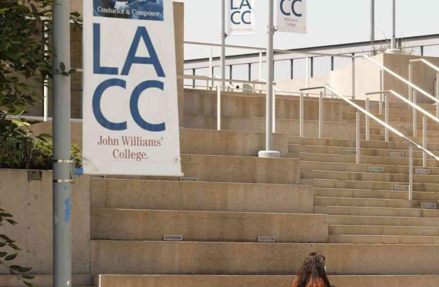 The Board of Trustees of the Los Angeles Community College District is seeking new trustees